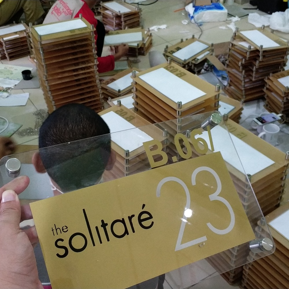 Kategori Acrylic atau Akrilik