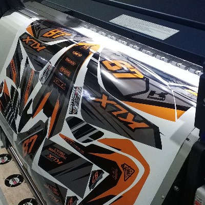 Striping Motor Decal