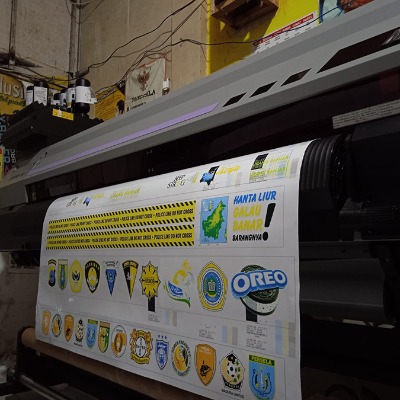 Stiker UV Tanpa White