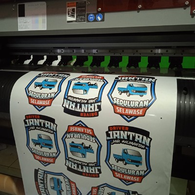 Scotlite UV + White