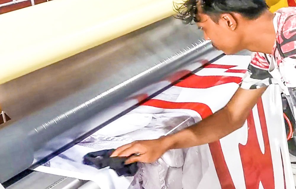 Mengenal Laminasi Glossy, Doff, Hot dan Dingin