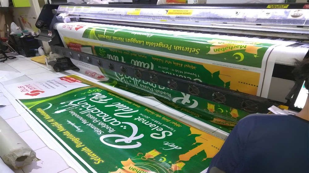 Mengenal Berbagai Jenis Bahan Spanduk Digital Printing