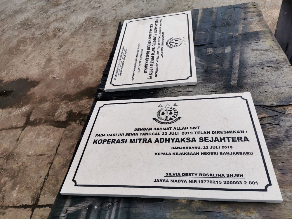 apa itu Batu Prasasti