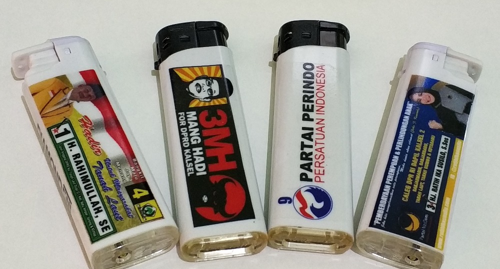 Percantik Korek Anda dengan Korek Api Custom