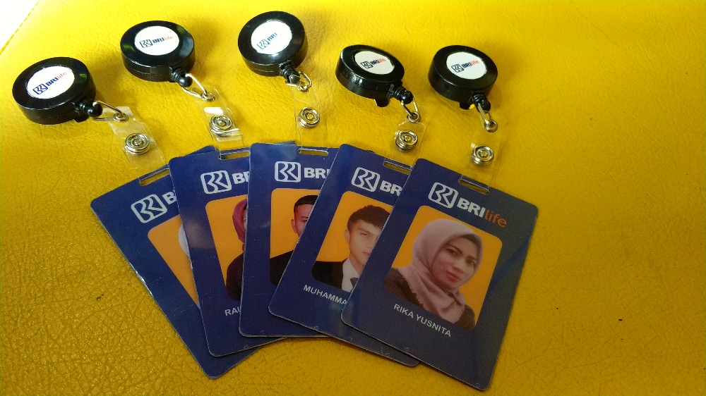 Memperkenalkan diri anda dengan ID CARD berkualitas tinggi
