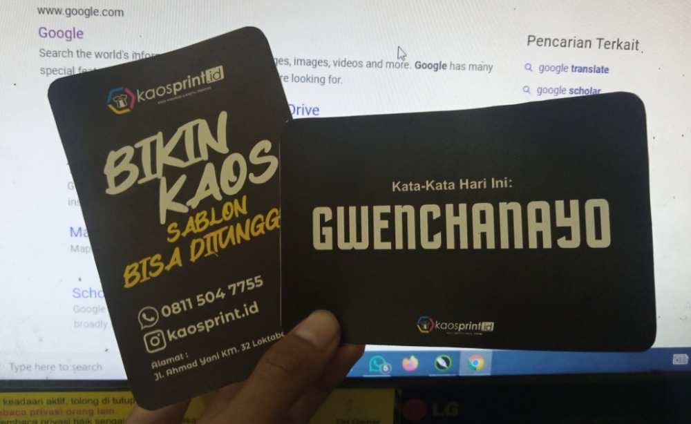 Stiker transparan UV