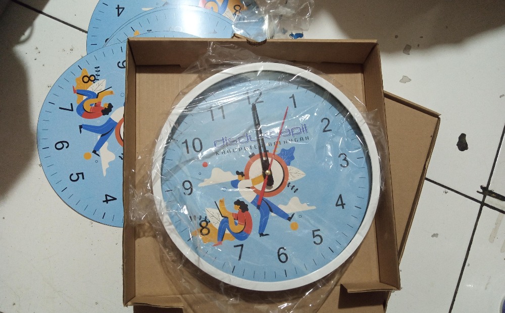 Jam dinding custom