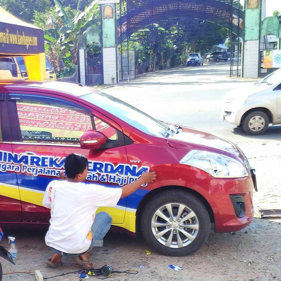 Kategori Branding Car